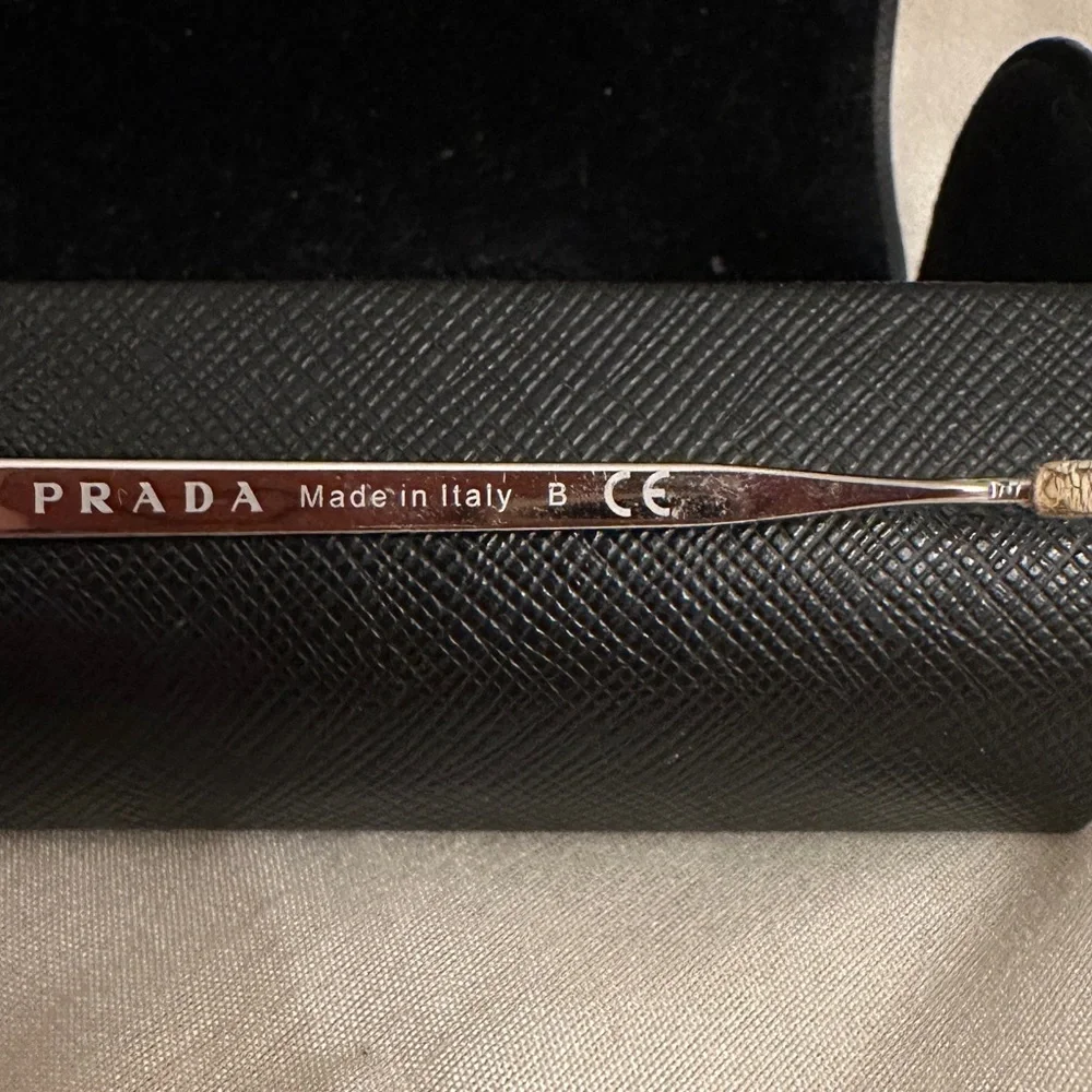 Prada frames - Picture 2 of 3